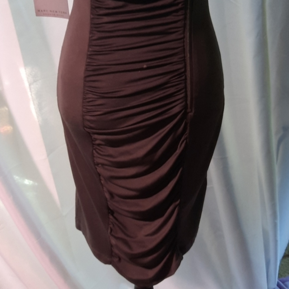 Dress - Picture 7 of 9